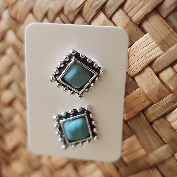Southwestern Simulated Turquoise Stud Earrings - Picture 2 of 5